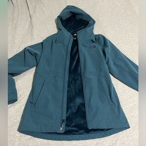 North Face women’s windbreaker/jacket